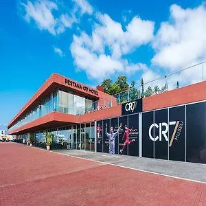 호텔 페스타나 Cr7